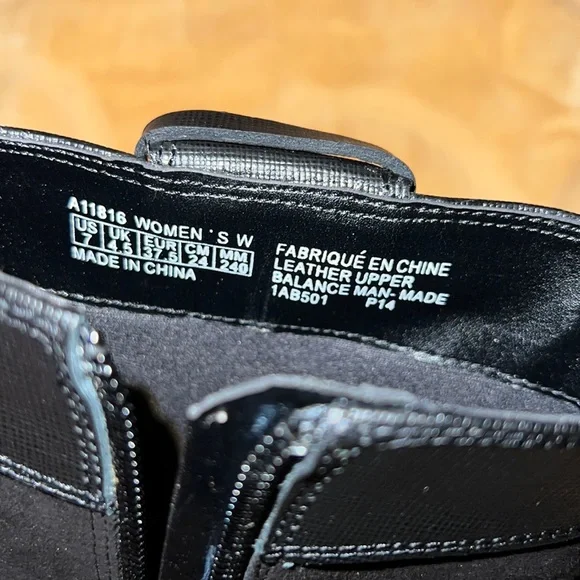 Womens Black Rockport Bootie w/decorative Buckle. 7W - Picture 8 of 11